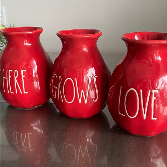 New🌈 Large Rae Dunn Ceramic Vases LOVE GROWS HERE decor - Picture 6 of 8